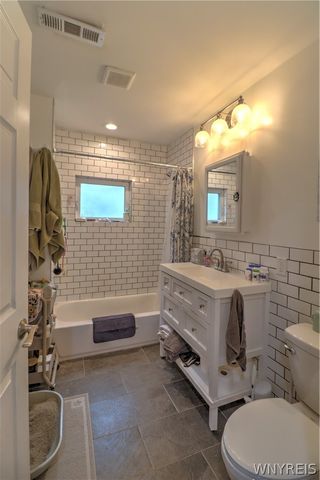 427 Hoyt Street, Buffalo, NY 14213