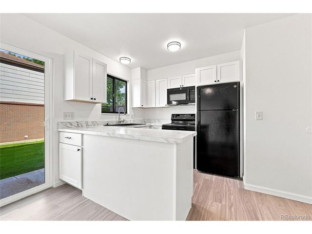 794 S Patton Ct, Denver, CO 80219