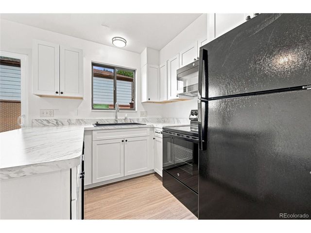 794 S Patton Ct, Denver, CO 80219