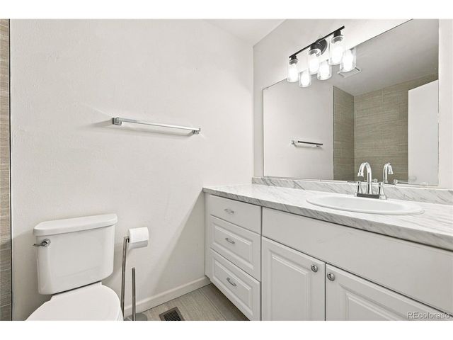 794 S Patton Ct, Denver, CO 80219