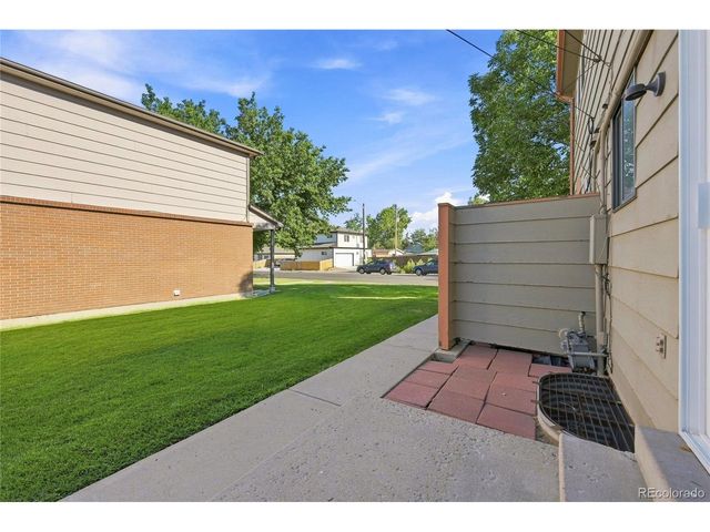794 S Patton Ct, Denver, CO 80219