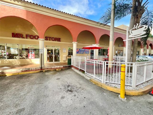 9517 Fontainebleau Boulevard 551-219, Miami, FL 33172