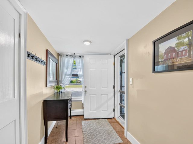 8 Dumas Road, Underhill, VT 05489