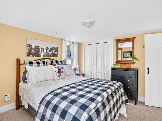 8 Dumas Road, Underhill, VT 05489