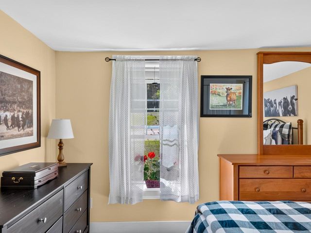 8 Dumas Road, Underhill, VT 05489