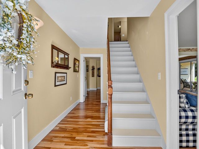 8 Dumas Road, Underhill, VT 05489