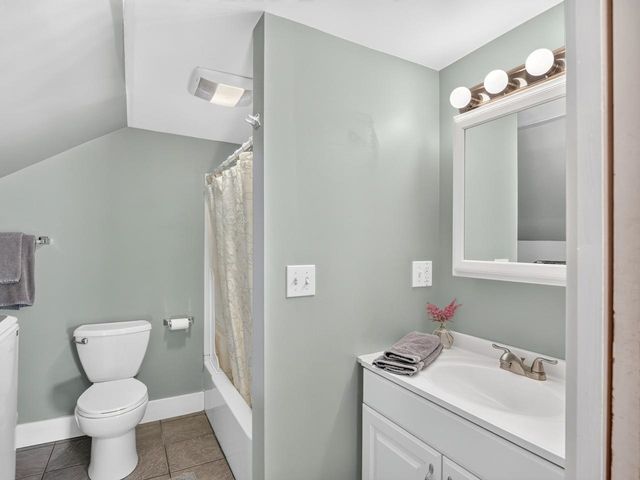 8 Dumas Road, Underhill, VT 05489