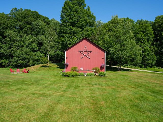 8 Dumas Road, Underhill, VT 05489