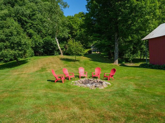 8 Dumas Road, Underhill, VT 05489