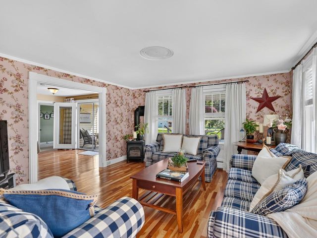 8 Dumas Road, Underhill, VT 05489