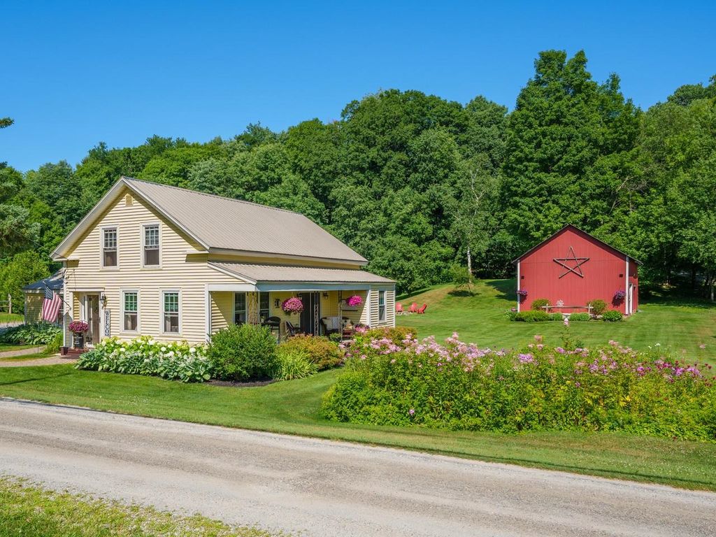 8 Dumas Road, Underhill, VT 05489