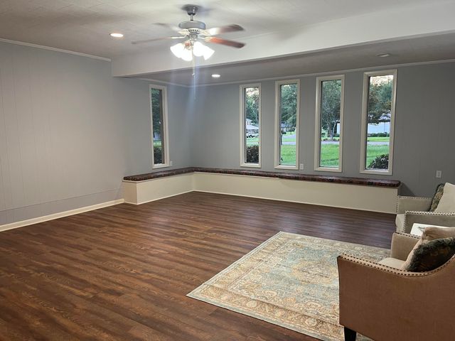 1214 Carter Dr., Hattiesburg, MS 39402