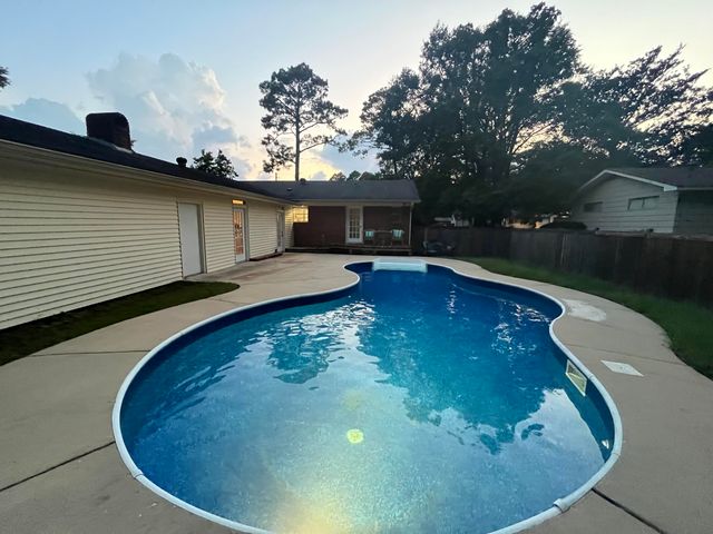 1214 Carter Dr., Hattiesburg, MS 39402