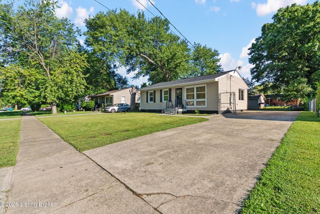 5109 Red Oak Ln, Louisville, KY 40218