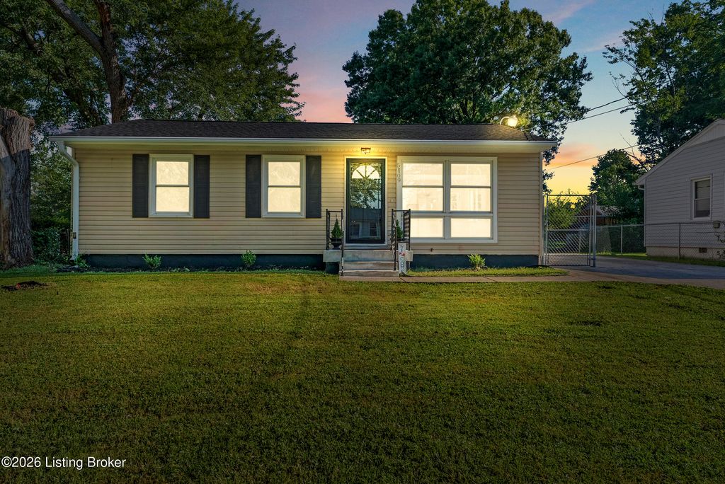 5109 Red Oak Ln, Louisville, KY 40218