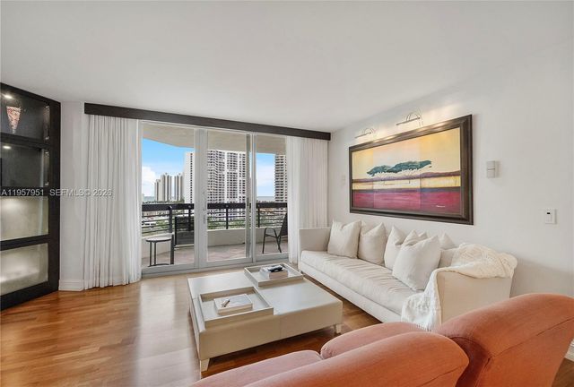 3500 Mystic Pointe Drive 1407, Aventura, FL 33180