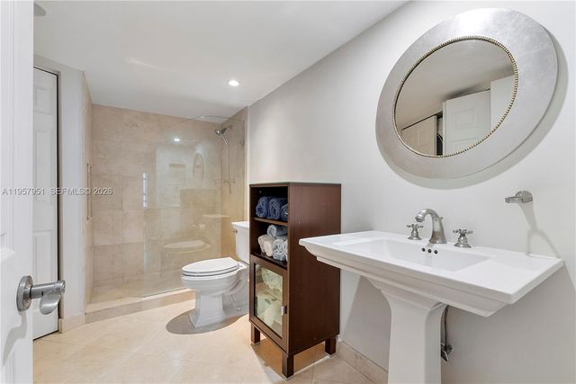3500 Mystic Pointe Drive 1407, Aventura, FL 33180