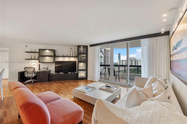 3500 Mystic Pointe Drive 1407, Aventura, FL 33180