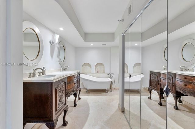 3500 Mystic Pointe Drive 1407, Aventura, FL 33180