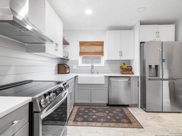 7906 Winsford, San Antonio, TX 78239
