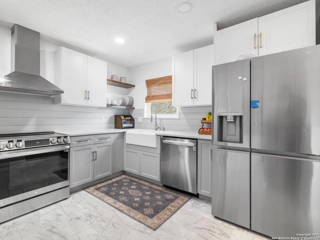 7906 Winsford, San Antonio, TX 78239