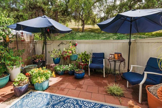 4239 Vista Del Rio Way 6, Oceanside, CA 92057