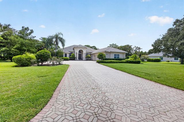 8055 Woodsmuir Drive, West Palm Beach, FL 33412