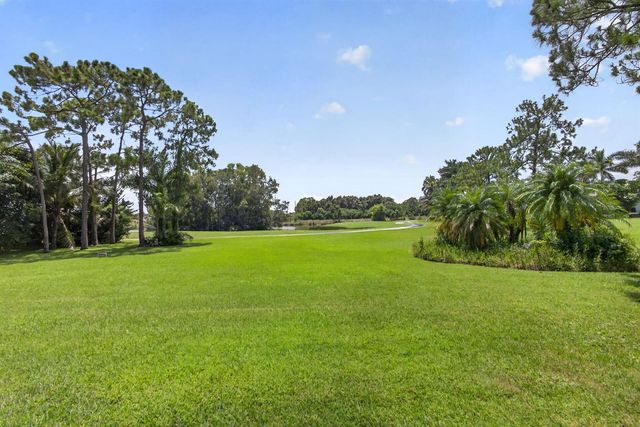8055 Woodsmuir Drive, West Palm Beach, FL 33412