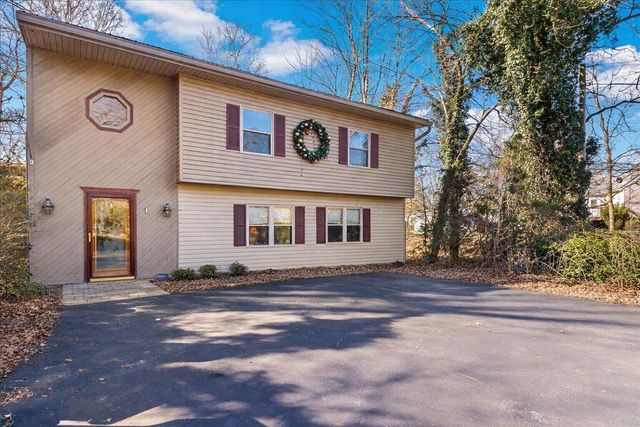 169 Brook Drive SW, Etna, OH 43068