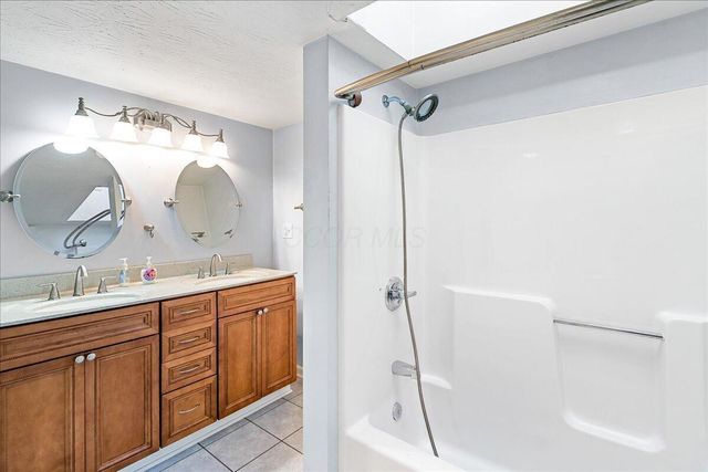 169 Brook Drive SW, Etna, OH 43068