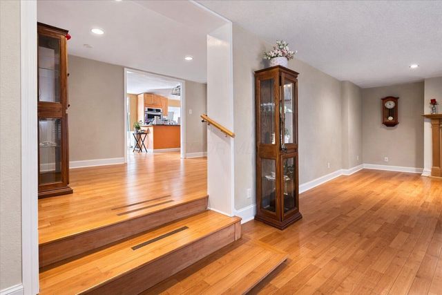 169 Brook Drive SW, Etna, OH 43068