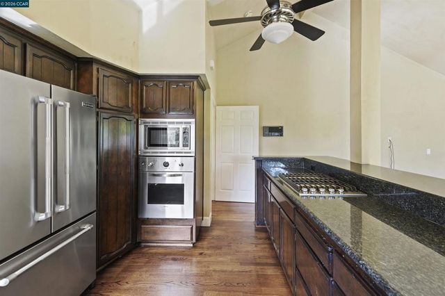 51 Deer Meadow Ln, Danville, CA 94506