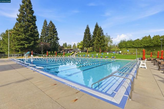 51 Deer Meadow Ln, Danville, CA 94506