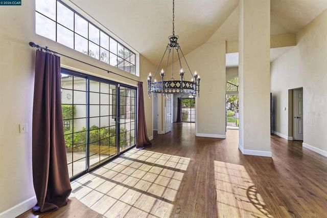 51 Deer Meadow Ln, Danville, CA 94506