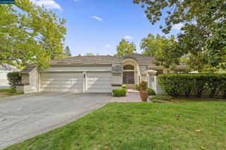 51 Deer Meadow Ln, Danville, CA 94506
