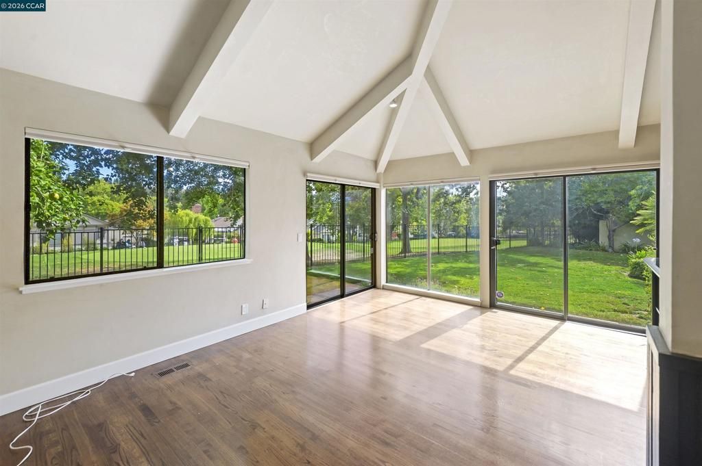 Image 14 of property listing at 51 Deer Meadow Ln, Danville, CA 94506