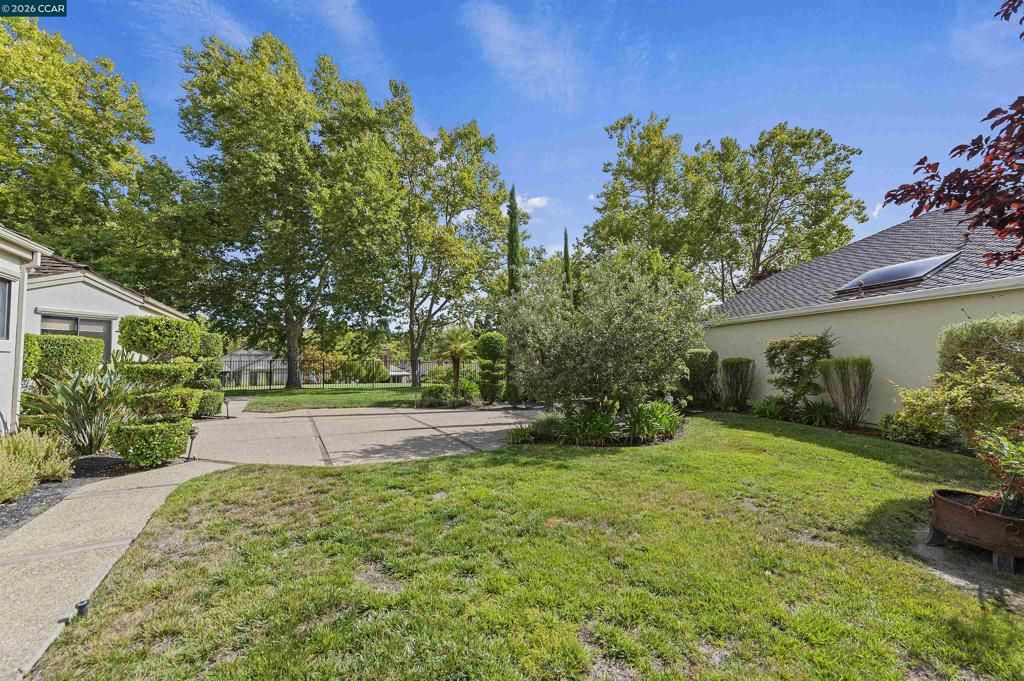Image 28 of property listing at 51 Deer Meadow Ln, Danville, CA 94506