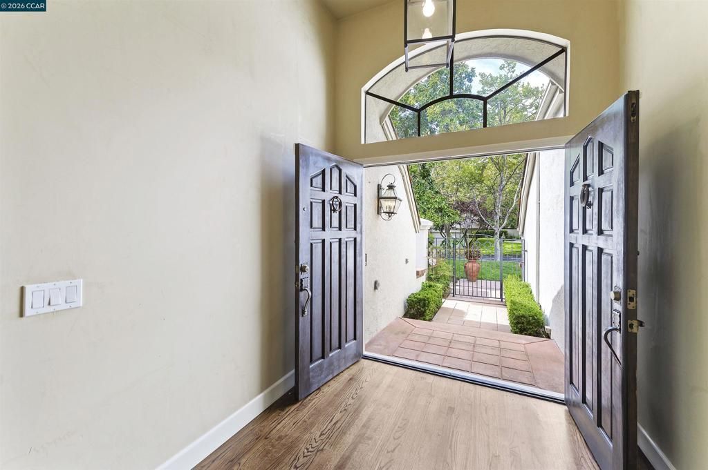 Image 3 of property listing at 51 Deer Meadow Ln, Danville, CA 94506