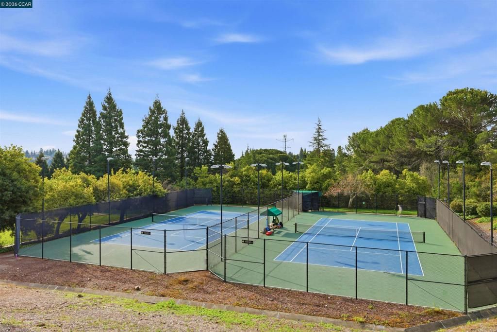 Image 39 of property listing at 51 Deer Meadow Ln, Danville, CA 94506