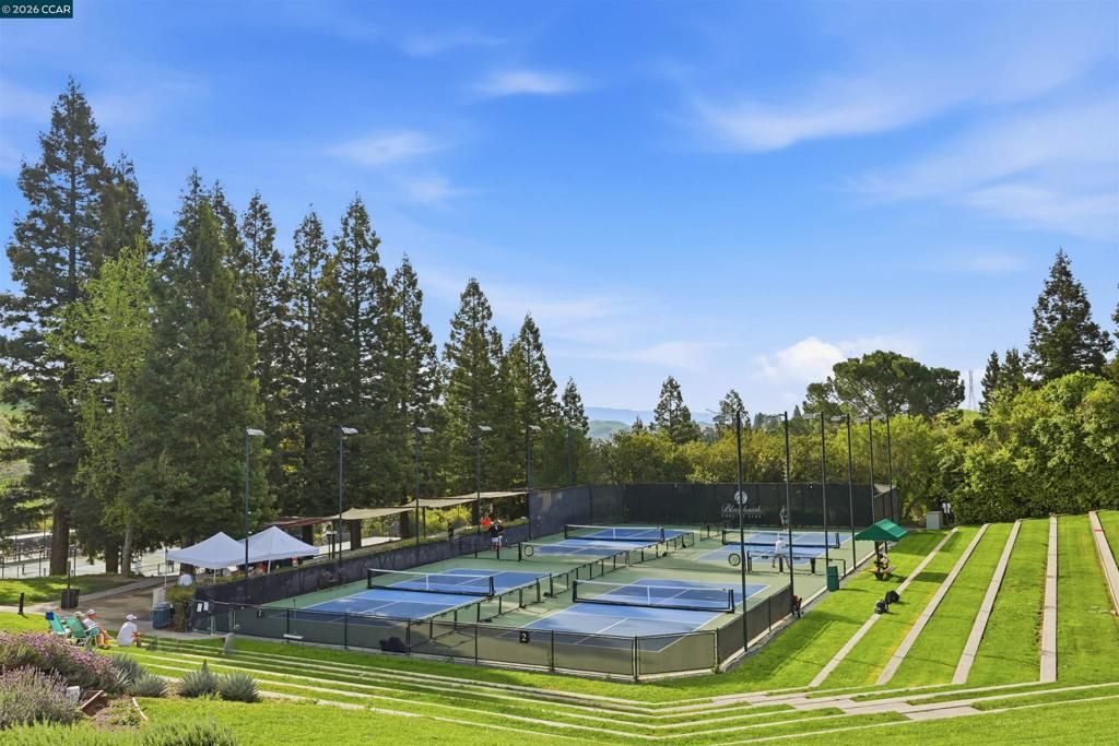 Image 40 of property listing at 51 Deer Meadow Ln, Danville, CA 94506