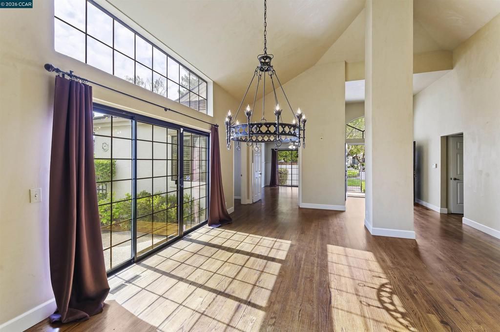 Image 5 of property listing at 51 Deer Meadow Ln, Danville, CA 94506