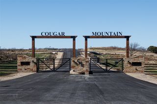 3517 Bravery Road, Granbury, TX 76049
