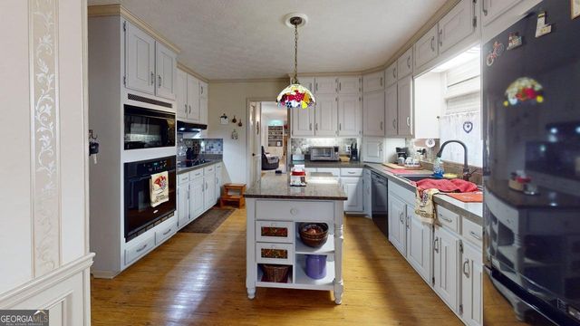 5788 Lost Grove Drive, Lilburn, GA 30047