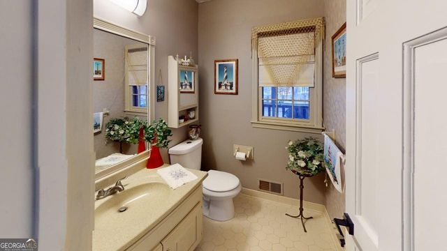 5788 Lost Grove Drive, Lilburn, GA 30047