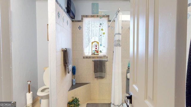 5788 Lost Grove Drive, Lilburn, GA 30047