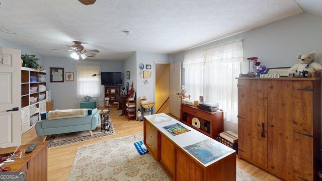 5788 Lost Grove Drive, Lilburn, GA 30047