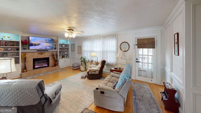 5788 Lost Grove Drive, Lilburn, GA 30047