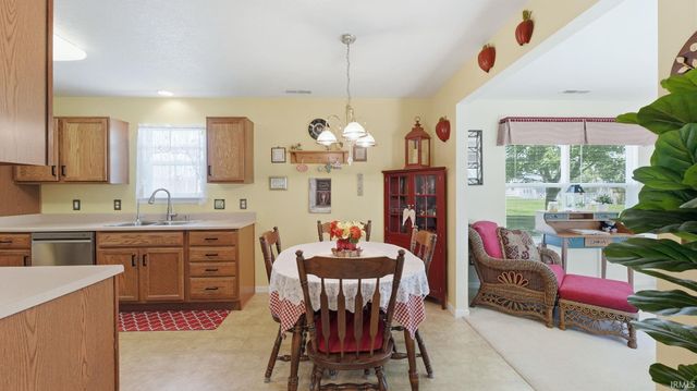 1075 Granary Court, Bluffton, IN 46714