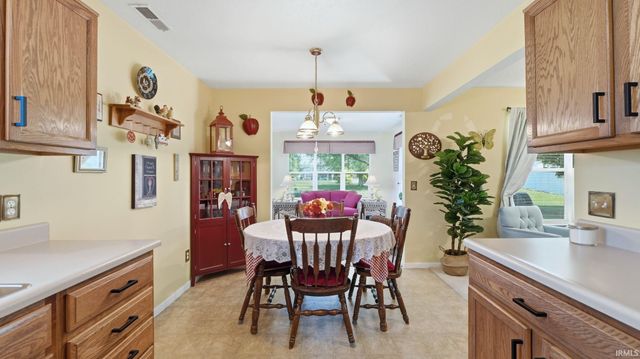 1075 Granary Court, Bluffton, IN 46714