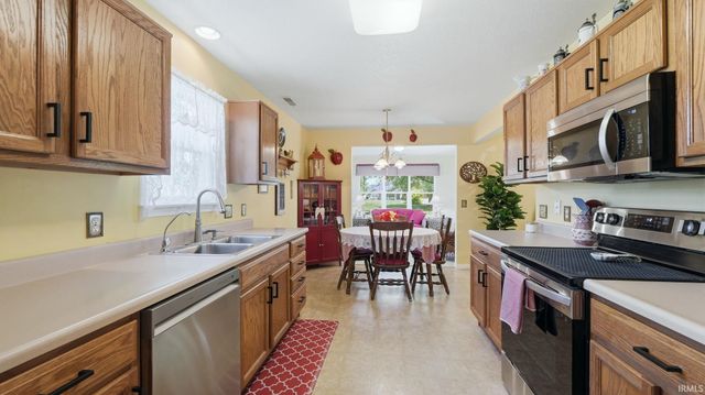 1075 Granary Court, Bluffton, IN 46714